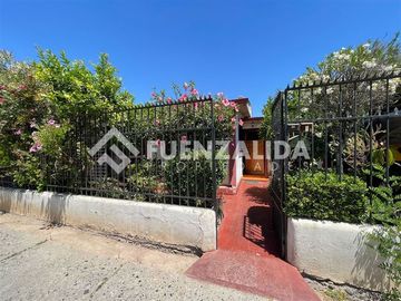Casa en Venta en Alberto Llona con Santa Maria