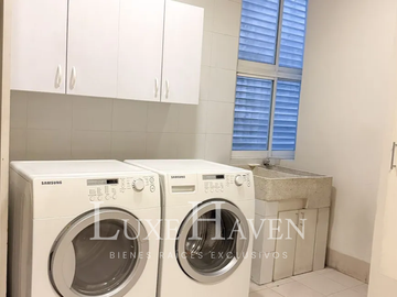 DEPARTAMENTO EXCLUSIVO EN LOMAS ALTAS