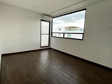 Casa en Venta Puebla Lomas de Angelópolis 1 alberca 5 recámaras