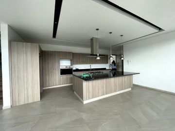 Casa en Venta Puebla Lomas de Angelópolis 1 alberca 5 recámaras