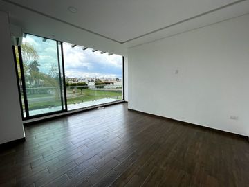 Casa en Venta Puebla Lomas de Angelópolis 1 alberca 5 recámaras
