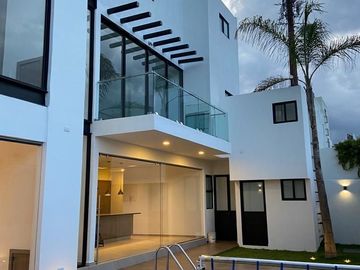 Casa en Venta Puebla Lomas de Angelópolis 1 alberca 5 recámaras