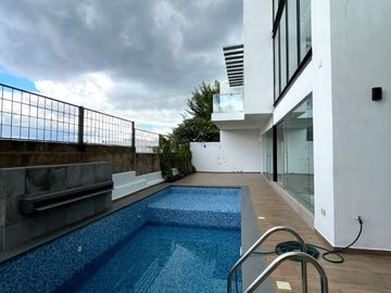 Casa en Venta Puebla Lomas de Angelópolis 1 alberca 5 recámaras