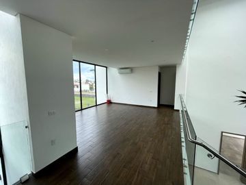 Casa en Venta Puebla Lomas de Angelópolis 1 alberca 5 recámaras