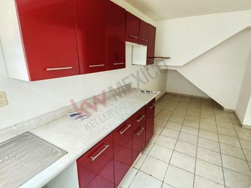 Casa en venta en Fracc Monte Real con recámara en planta baja