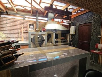 SE VENDE CASA REMODELADA  4D, CONCEPCIÓN