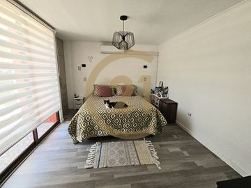SE VENDE CASA REMODELADA  4D, CONCEPCIÓN