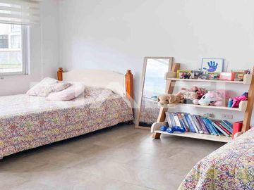 Casa en Venta Cumbayá, 252m2, 3 dormitorios dentro de Conjunto Privado