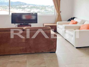 Casa en Venta Cumbayá, 252m2, 3 dormitorios dentro de Conjunto Privado