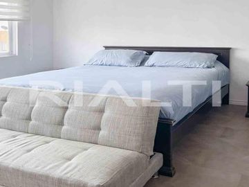 Casa en Venta Cumbayá, 252m2, 3 dormitorios dentro de Conjunto Privado