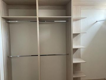 CASA EN VENTA EN PUERTA DEL SOL!