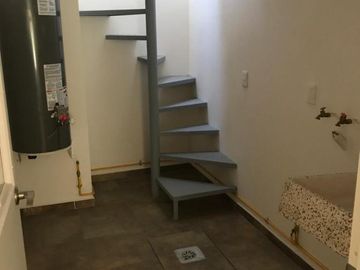CASA EN VENTA EN PUERTA DEL SOL!