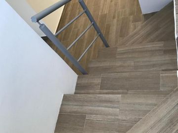 CASA EN VENTA EN PUERTA DEL SOL!