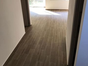 CASA EN VENTA EN PUERTA DEL SOL!