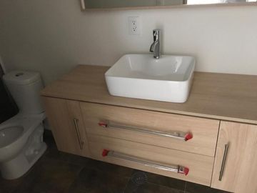 CASA EN VENTA EN PUERTA DEL SOL!