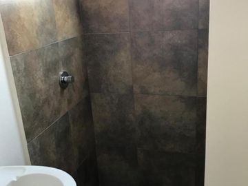 CASA EN VENTA EN PUERTA DEL SOL!