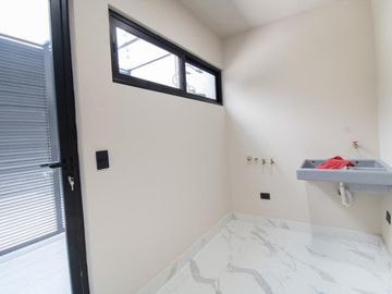 CASA NUEVA EN RESIDENCIAL VIA CUMBRES EN VENTA EN CANCUN COLDWELL BANKER