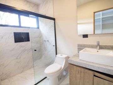 CASA NUEVA EN RESIDENCIAL VIA CUMBRES EN VENTA EN CANCUN COLDWELL BANKER