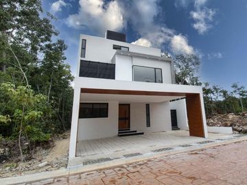 CASA NUEVA EN RESIDENCIAL VIA CUMBRES EN VENTA EN CANCUN COLDWELL BANKER