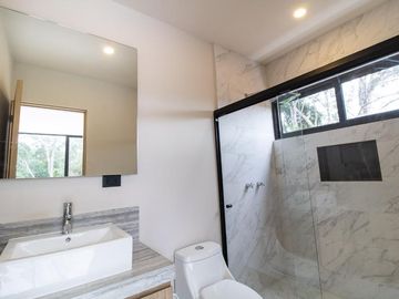 CASA NUEVA EN RESIDENCIAL VIA CUMBRES EN VENTA EN CANCUN COLDWELL BANKER