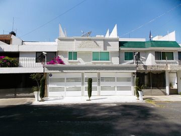Casa en venta en Residencial Cafetales, Coyoacán, CDMX