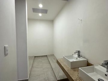 Casa de 4 habitaciones en venta en Privada residencial Zentura Cholul Mérida