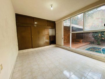 Casa en Fraccionamiento en Lomas de Vista Hermosa, Cuernavaca, Morelos CAEN-Ve-1