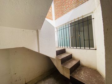Casa en Fraccionamiento en Lomas de Vista Hermosa, Cuernavaca, Morelos CAEN-Ve-1