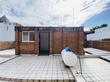Casa en Fraccionamiento en Lomas de Vista Hermosa, Cuernavaca, Morelos CAEN-Ve-1