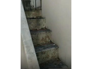 VENTA casa 3 ambientes CASEROS, Pdo. Tres de Febrero escucha propuestas!!