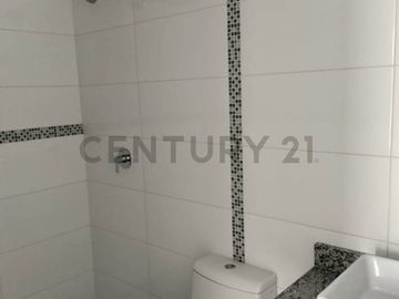 VENTA DE DUPLEX DE ESTRENO EN LINCE