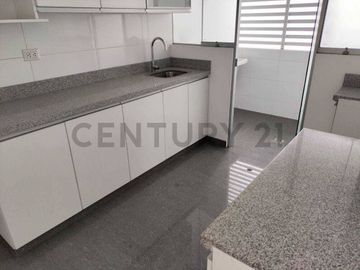 VENTA DE DUPLEX DE ESTRENO EN LINCE