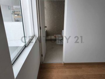 VENTA DE DUPLEX DE ESTRENO EN LINCE