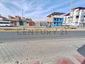 CASA COMERCIAL EN PLENA AV. RAUL PORRAS -TACNA
