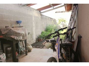 VENTA DE CASA DE ESQUINA EN PACORA