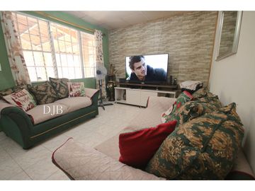 VENTA DE CASA DE ESQUINA EN PACORA