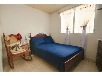 VENTA DE CASA DE ESQUINA EN PACORA