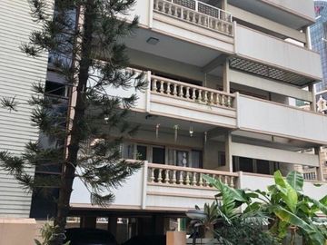 6 Bedroom Whole Building for sale in Khlong Toei Nuea, Bangkok