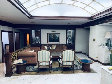 6 Bedroom Whole Building for sale in Khlong Toei Nuea, Bangkok