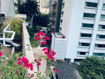 6 Bedroom Whole Building for sale in Khlong Toei Nuea, Bangkok
