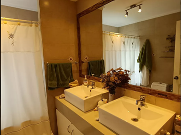 Casa en Venta en Los Naranjos esquina los Cerezos