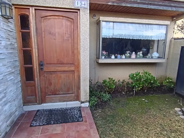 Casa en Venta en Los Naranjos esquina los Cerezos