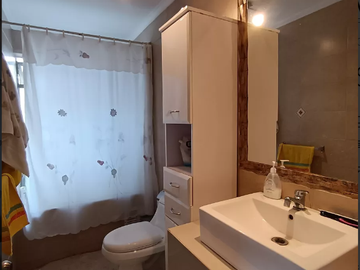 Casa en Venta en Los Naranjos esquina los Cerezos