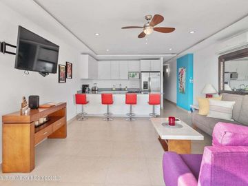 Departamento moderno en Zona Romántica a 1 cuadra de la playa
