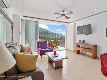 Departamento moderno en Zona Romántica a 1 cuadra de la playa