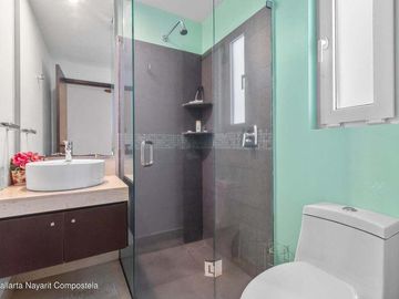 Departamento moderno en Zona Romántica a 1 cuadra de la playa