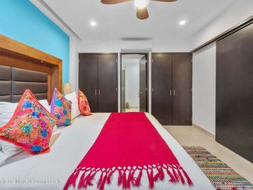 Departamento moderno en Zona Romántica a 1 cuadra de la playa