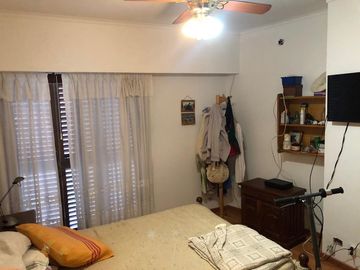 Casa en venta - 3 Dormitorios 3 Baños - Cochera - 1.044Mts2 - Berazategui
