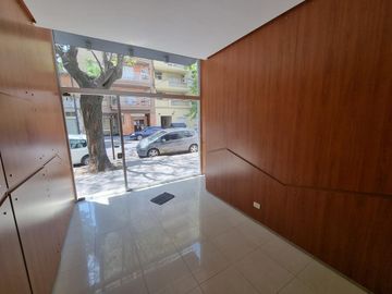 RESERVADO HERMOSO SEMIPISO 2 AMBIENTES CON BALCON AL FRENTE - VILLA PUEYRREDON