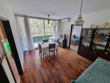 RESERVADO HERMOSO SEMIPISO 2 AMBIENTES CON BALCON AL FRENTE - VILLA PUEYRREDON